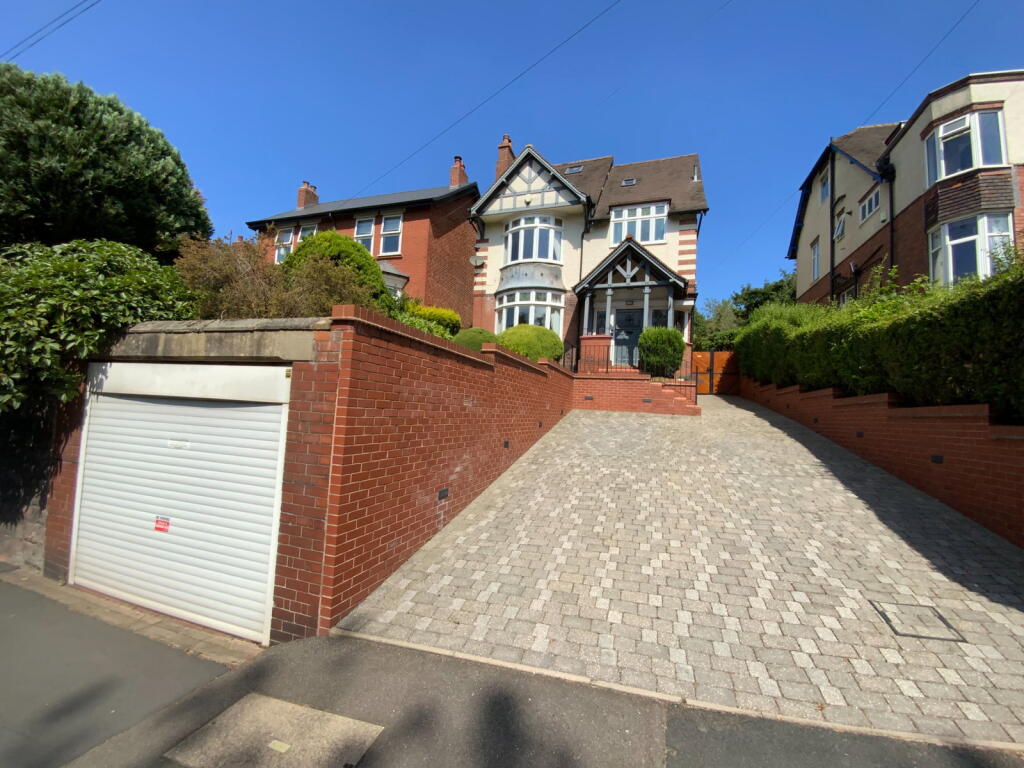 Main image of property: CRADLEY HEATH, Barrs Road