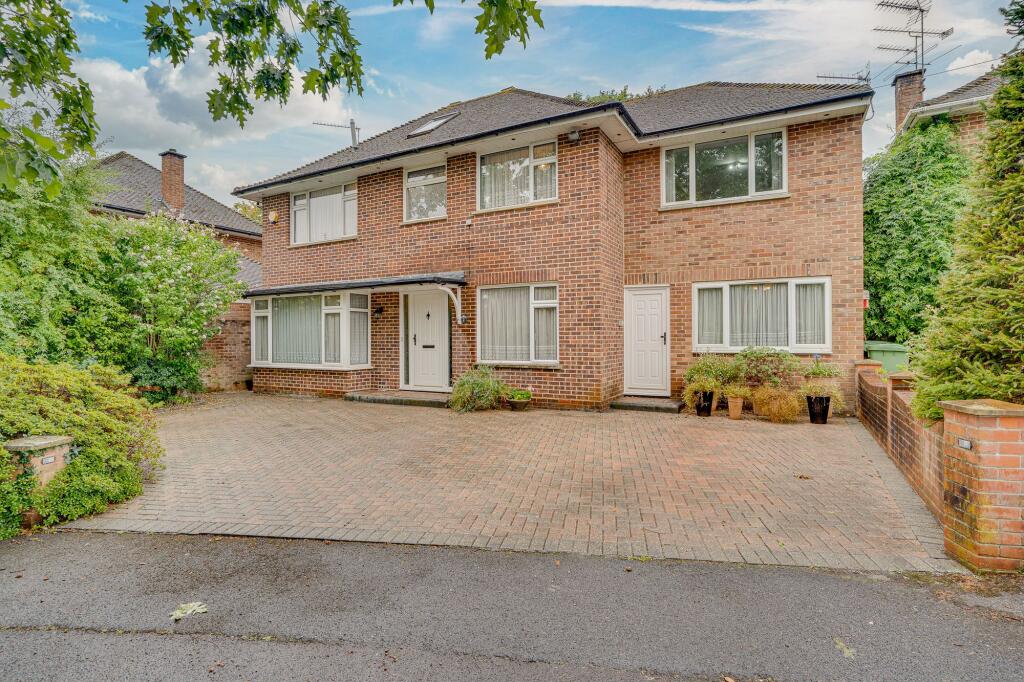 Main image of property: Doric Close, Scantabout, SO53