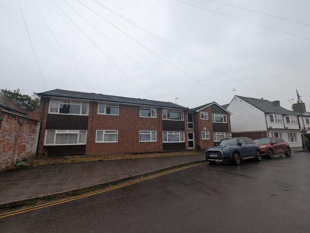 Main image of property: Bull Street, Stratford-upon-avon, Warwickshire, CV37 6DT