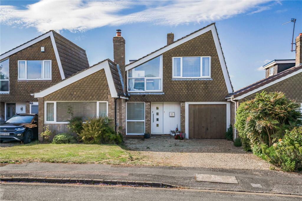 Main image of property: Van Diemens Close, Chinnor, OX39