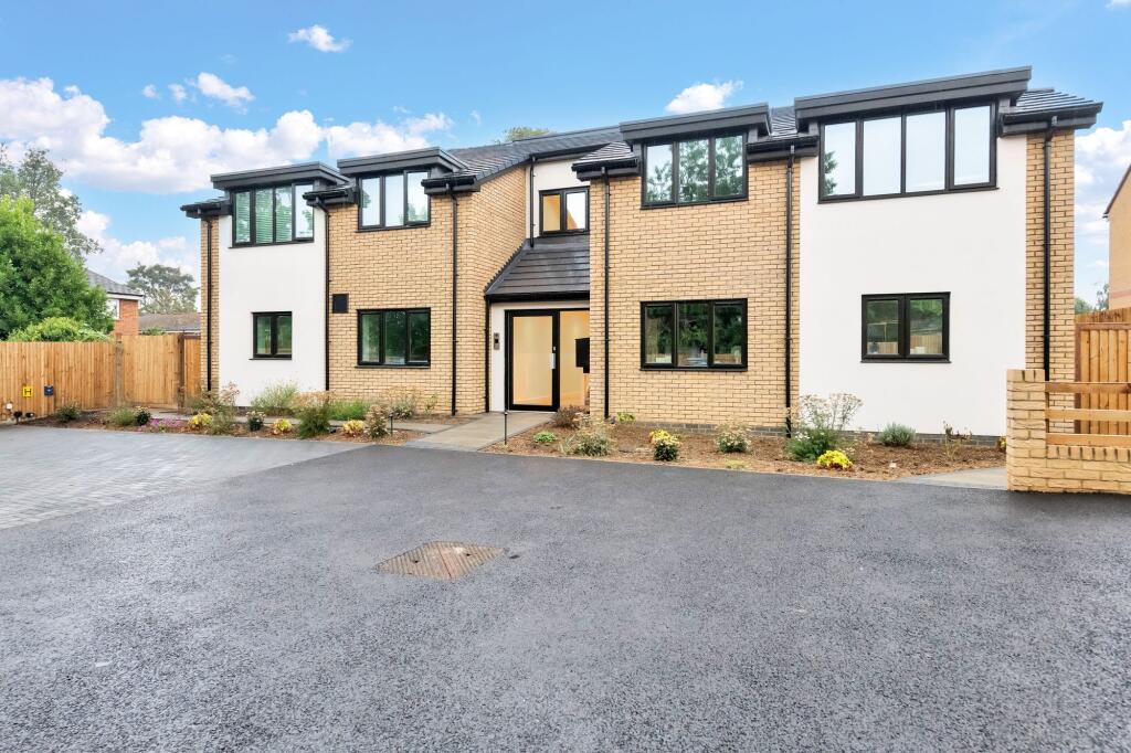 Main image of property: The Vines, Arlesey Road, SG5