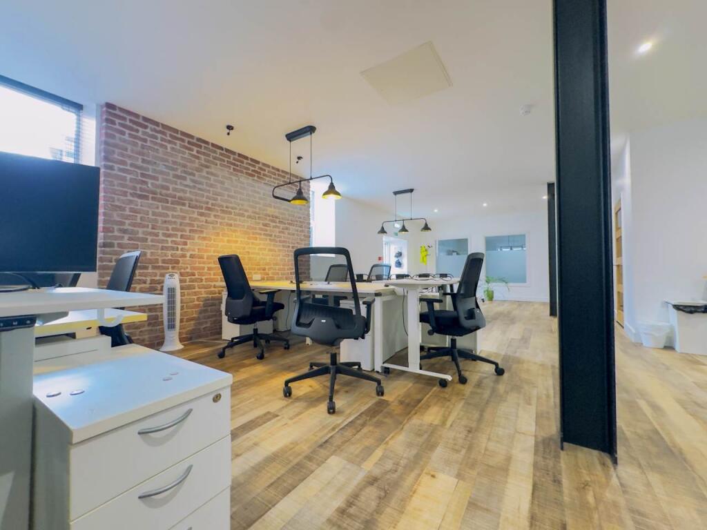 Main image of property: Unit 1a, Kings Chambers, 8 High Street,