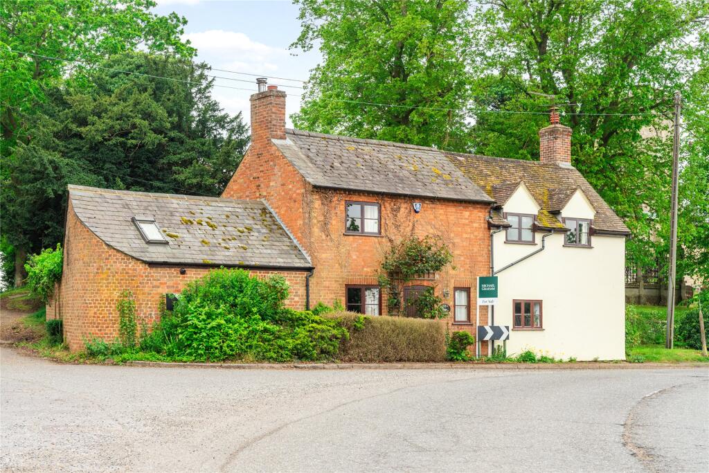 Main image of property: Newport Road, Moulsoe, Buckinghamshire, MK16