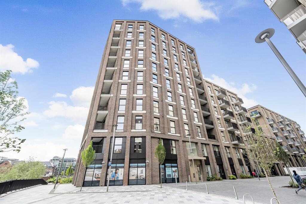Main image of property: Joseph Huntley Walk, Reading, RG1