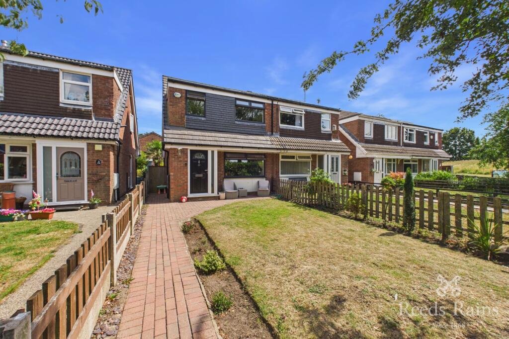 Main image of property: Minsmere Walks, Offerton, Stockport, Cheshire, SK2