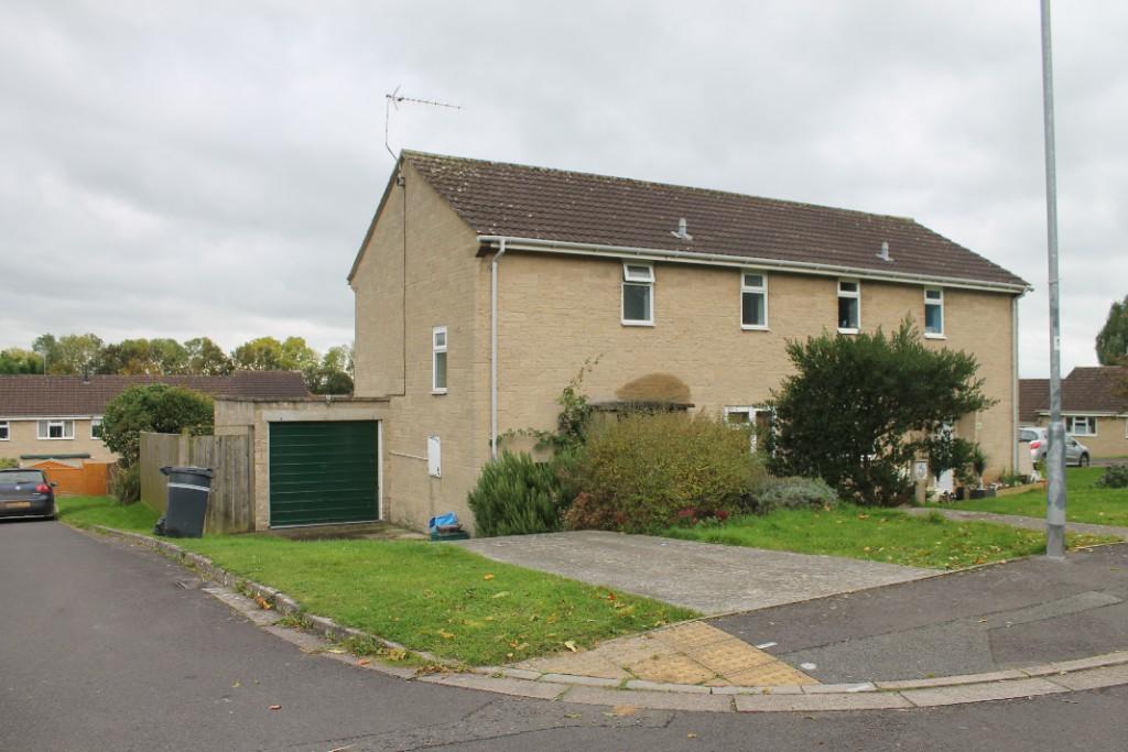 Main image of property: 12, Deanesly Way, Wincanton, Somerset, BA9 9RG