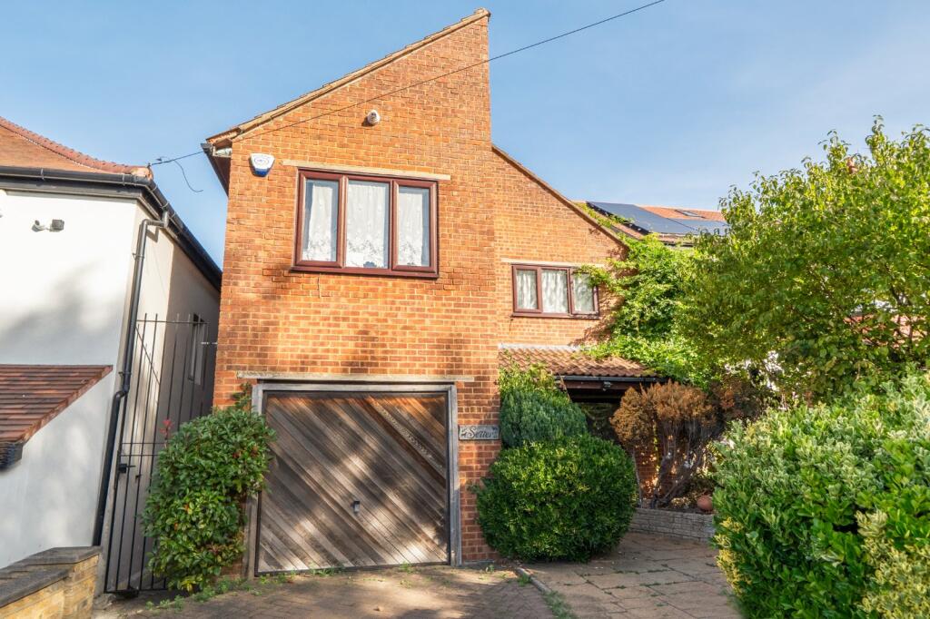Main image of property: Park Way, Enfield, EN2