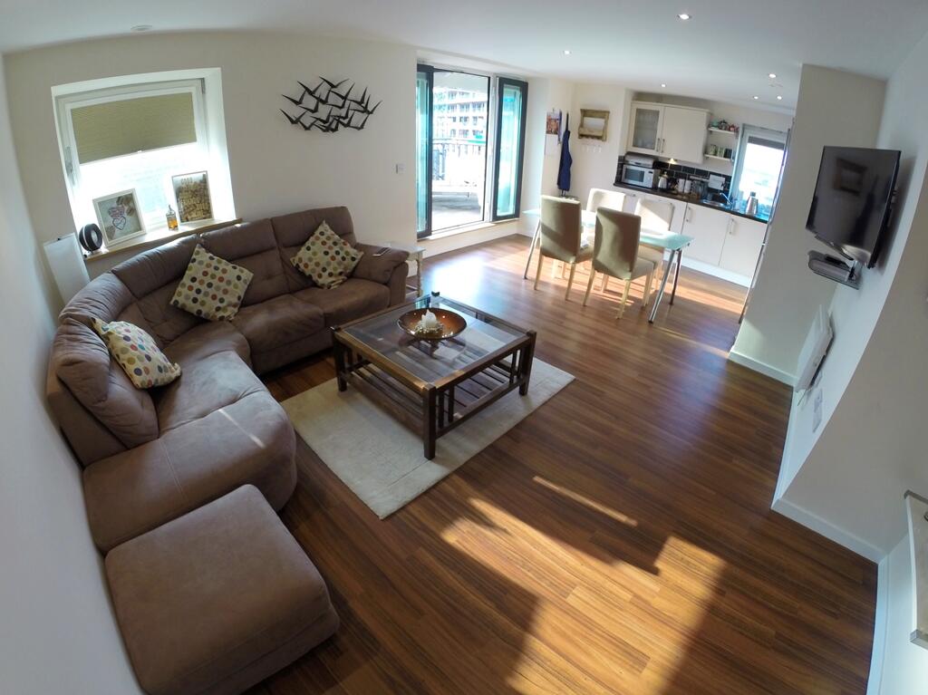 Main image of property: **AVAILABLE NOW**LARGE MASSHOUSE 12TH FLOOR 2 DOUBLE BEDROOMS WITH TERRACE & PARKING