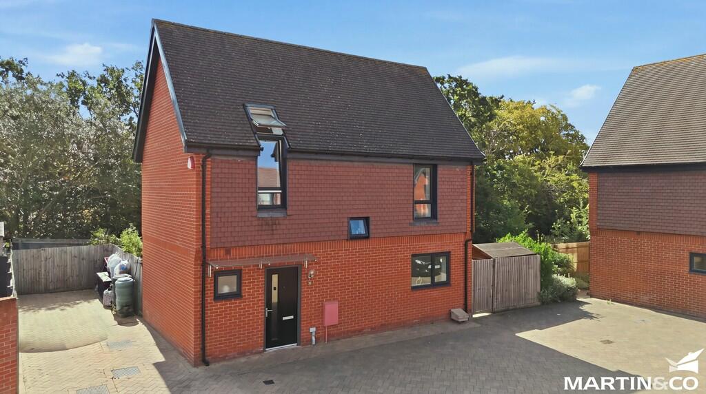 Main image of property: Niblick Green, Chelmsford