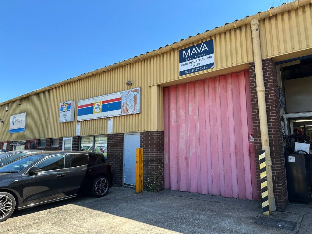 Main image of property: Unit 3, Manor House Avenue, Millbrook, Southampton, Hampshire, SO15 0LF