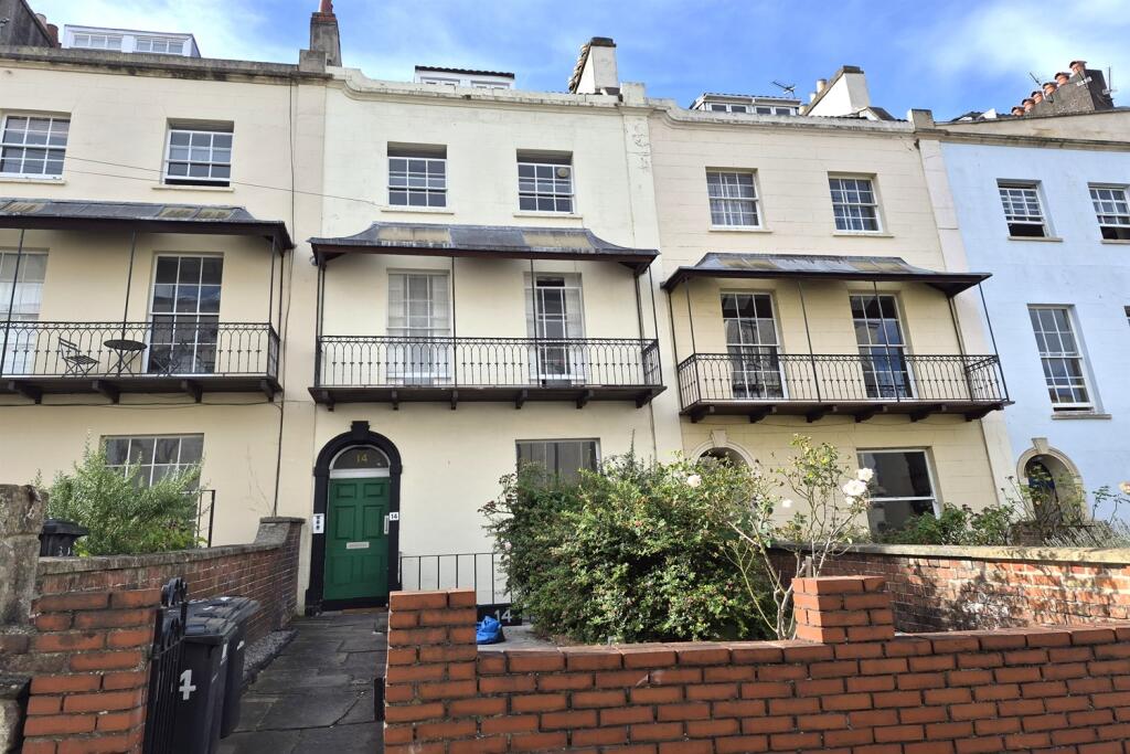 Main image of property: 1 bedroom Ground Floor Flat in Clifton