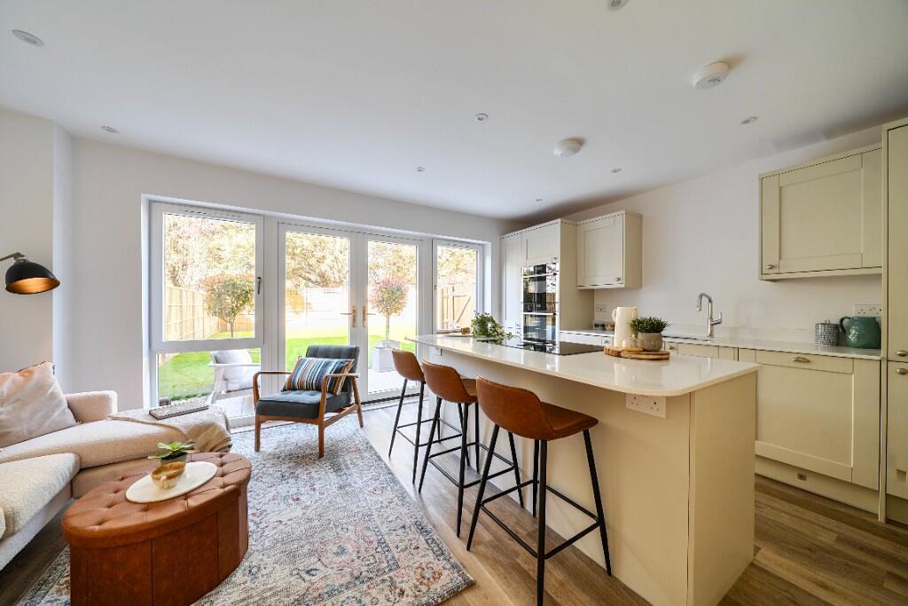 Main image of property: Newtown Road,
Warsash,
SO319ZL