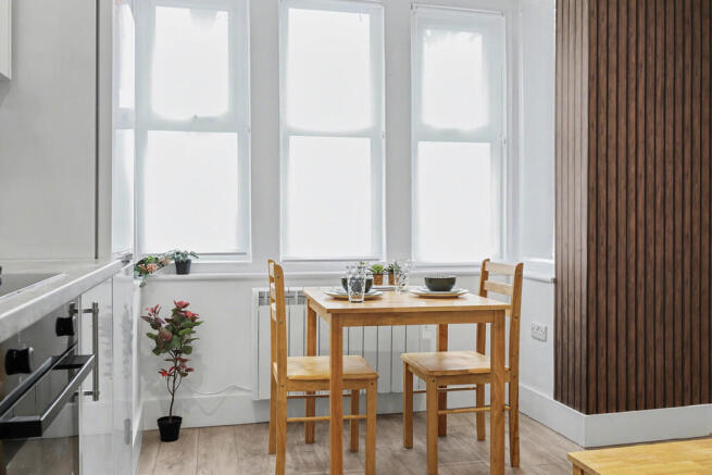 Flat 1 - Kitchen ...