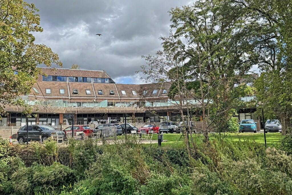 Main image of property: Salisbury City Centre