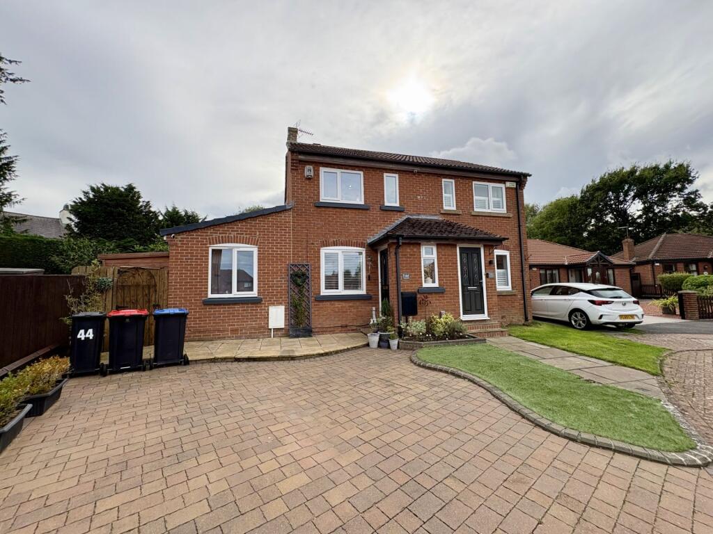 Main image of property: Nuneaton Drive, Hemlington, Middlesbrough, TS8 9PR