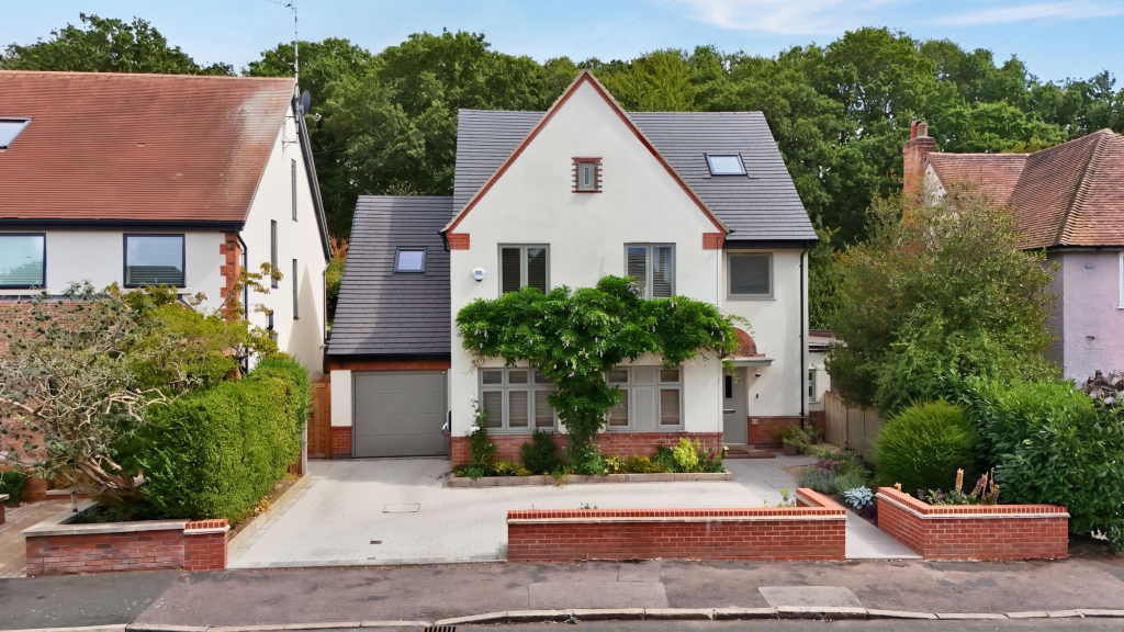 Main image of property: Woodland Avenue, Coventry, CV5