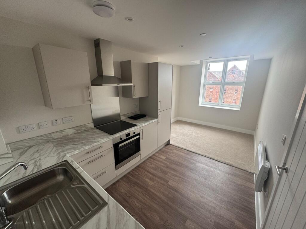 Main image of property: High street, HULL