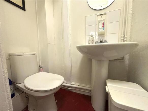 toilet 2.jpeg