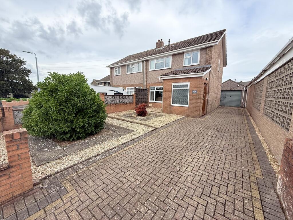 Main image of property: Goldfinch Close, Caldicot, Mon. NP26 5BW