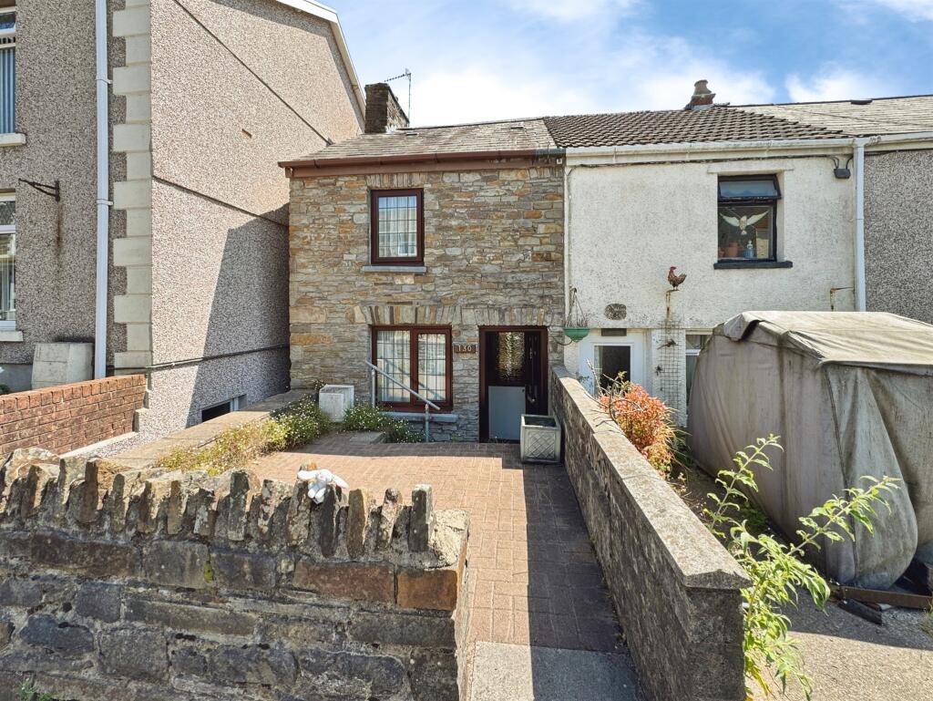 Main image of property: Swansea Road, Pontardawe, Swansea