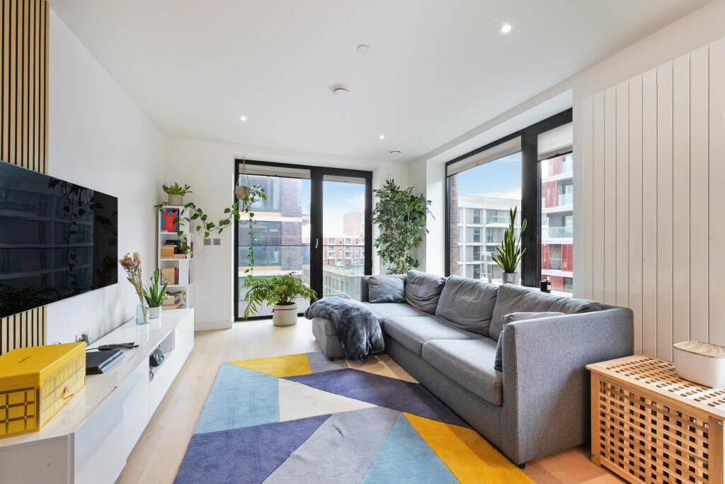 Main image of property: John Cabot House, Royal Wharf, E16 