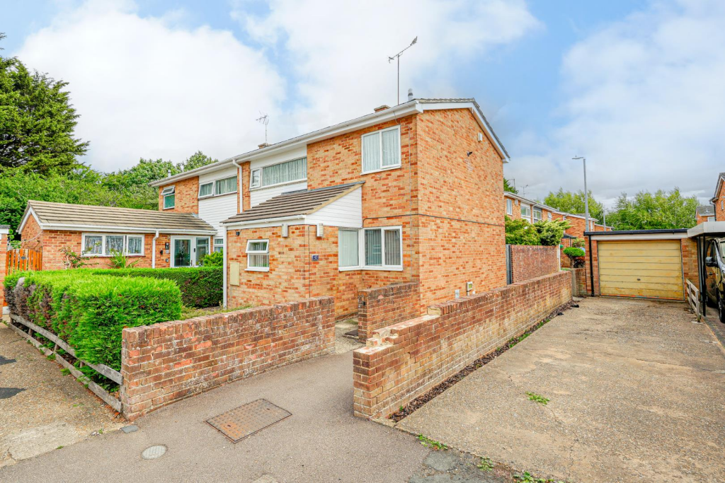 Main image of property: Danes Way, Leighton Buzzard
