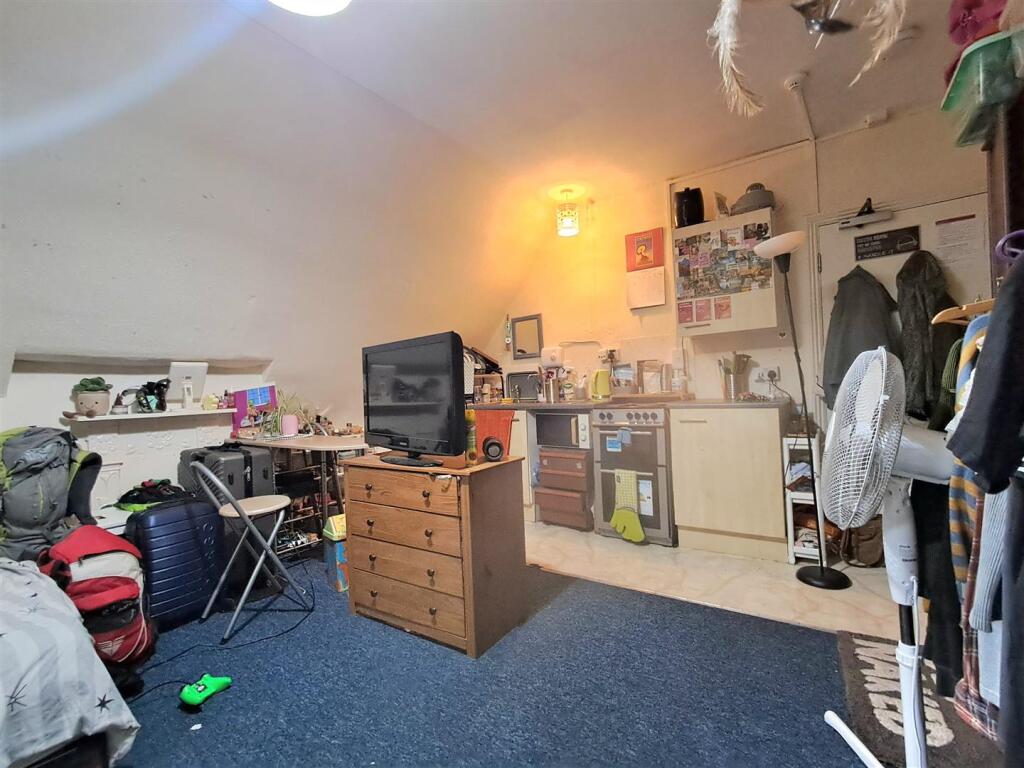 Main image of property: The Quadrant, Bristol