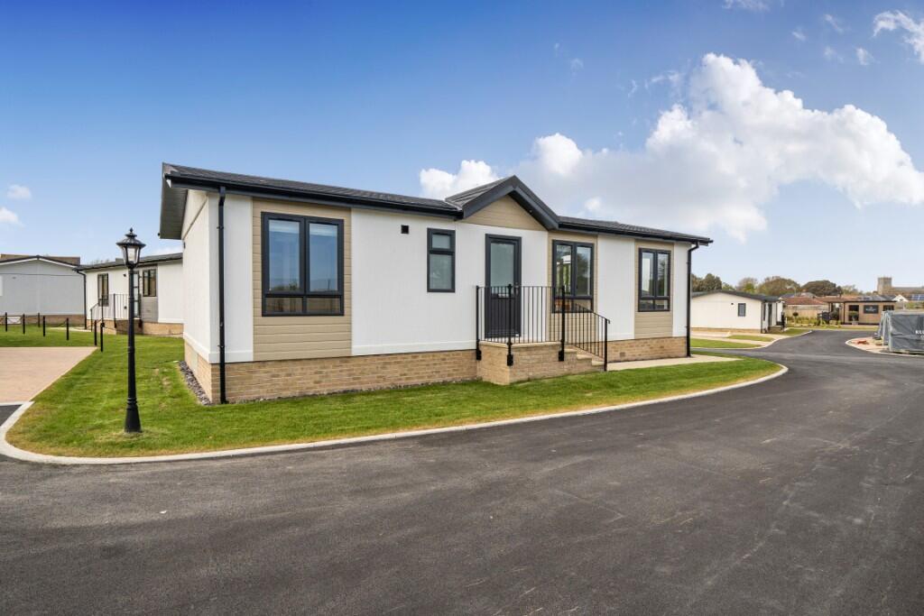 Main image of property: Wick Lane,
Christchurch,
Dorset,
BH6 4LE