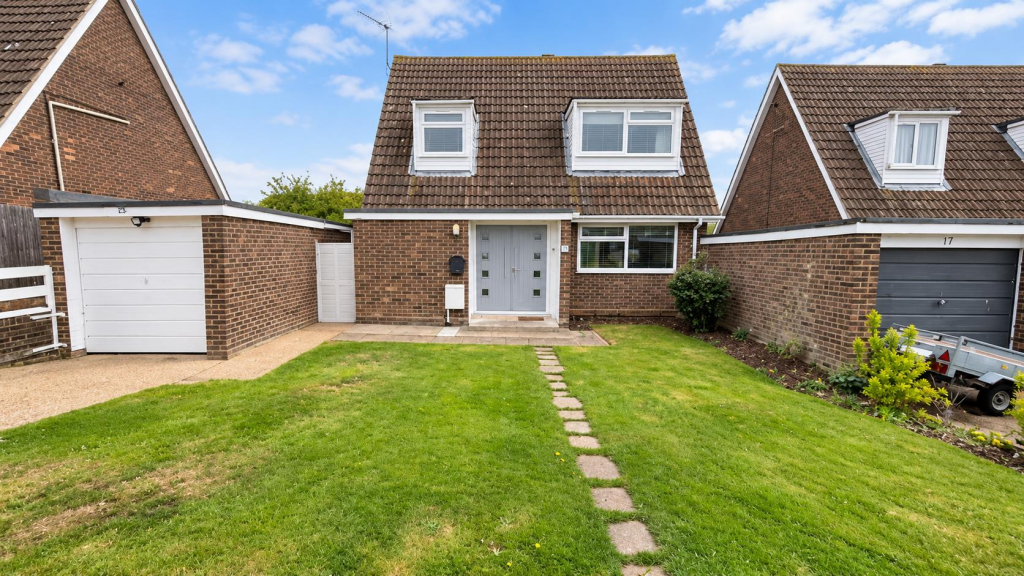 Main image of property: Woodfield Close, Walton-on-the-Naze