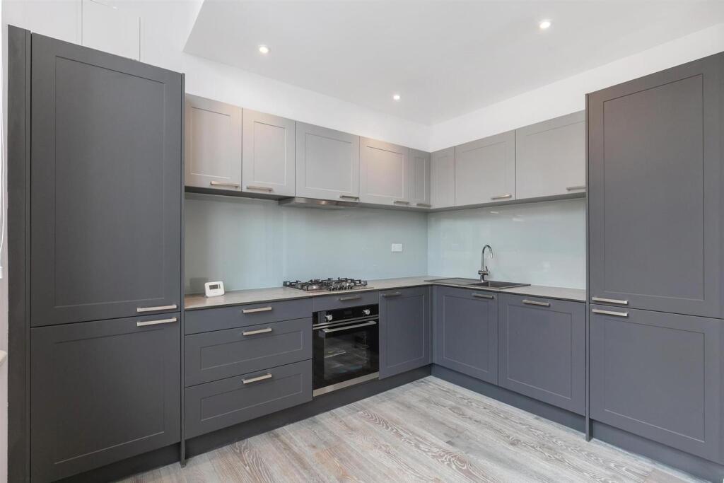 Main image of property: Hesketh Place Holland Park London, Royal borough of Kensington and Chelsea