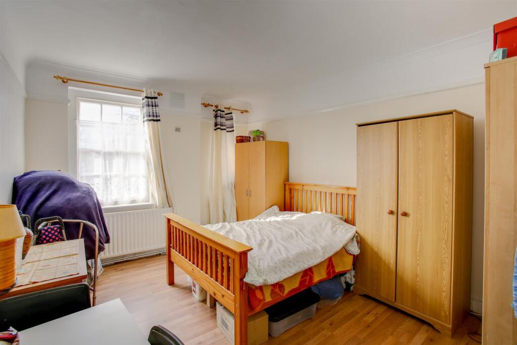 Main image of property: Gunnersbury Lane, Acton