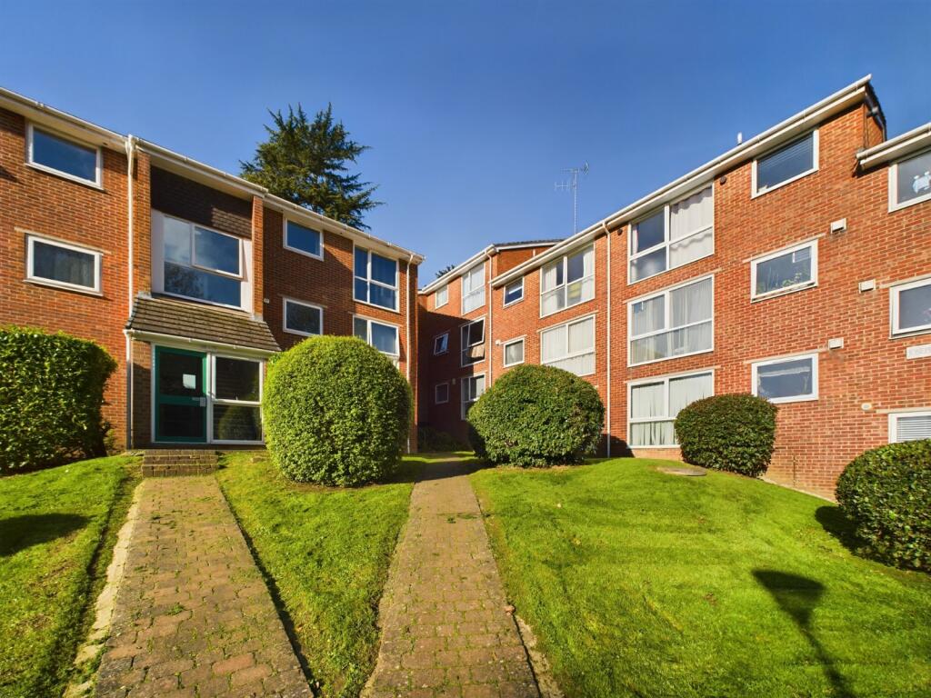 Main image of property: Southcote Road, Reading, Berkshire, RG30