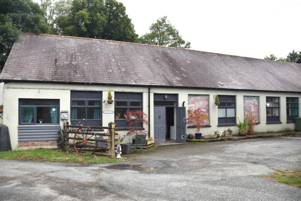 Main image of property: Cysgod Y Felin, Cilwendeg