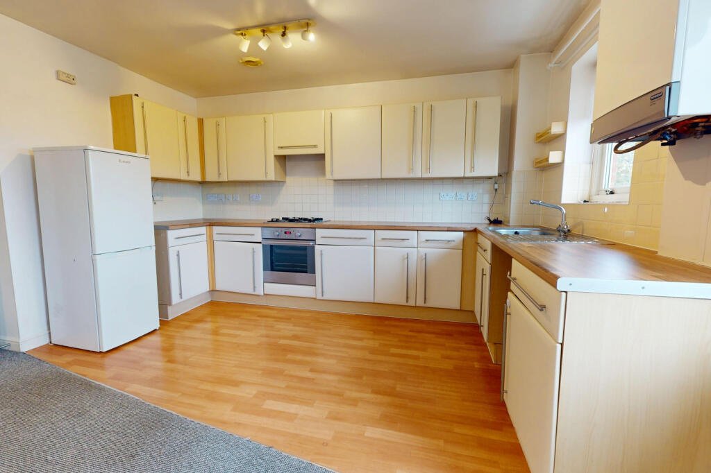 Main image of property: Hever Gardens, Ashford TN23 5GN
