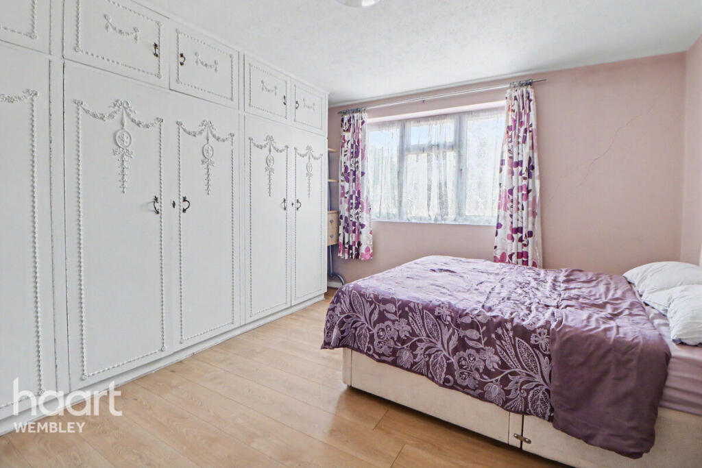 Main image of property: Salmon Street, London