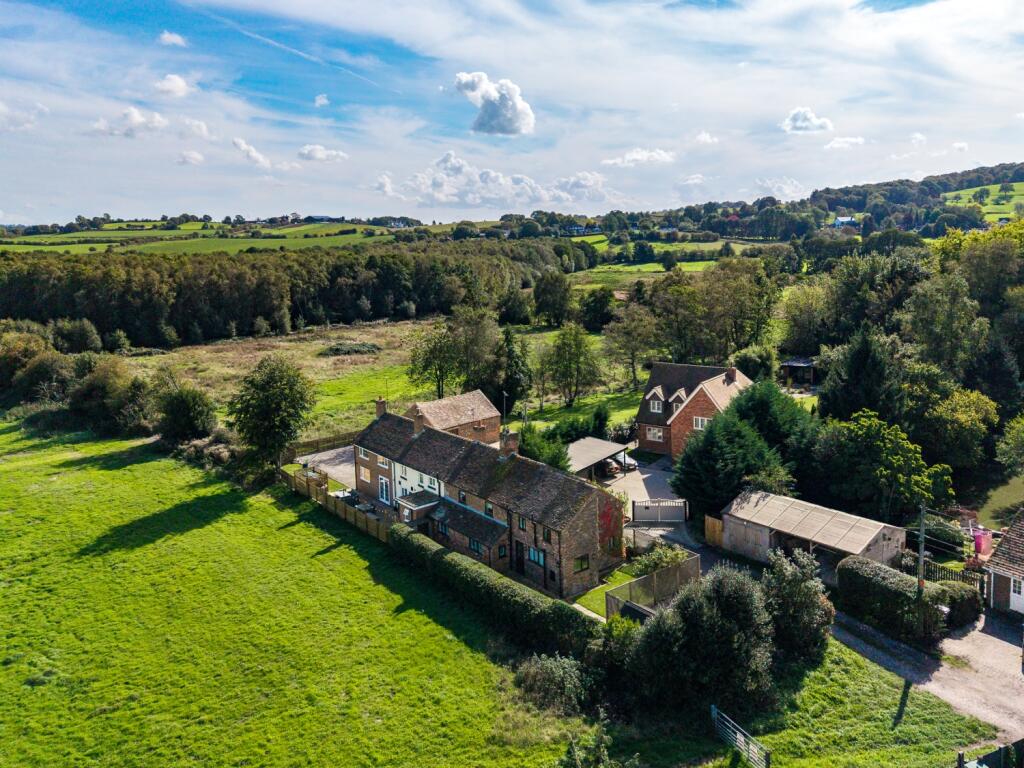 Main image of property: 1 -2, MOSS COTTAGES, MOSS LANE
