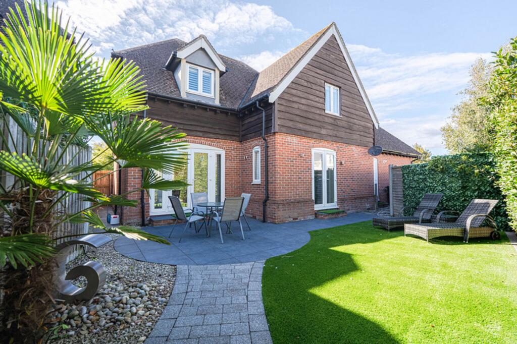 Main image of property: Saxonbury Road, Bournemouth, BH6