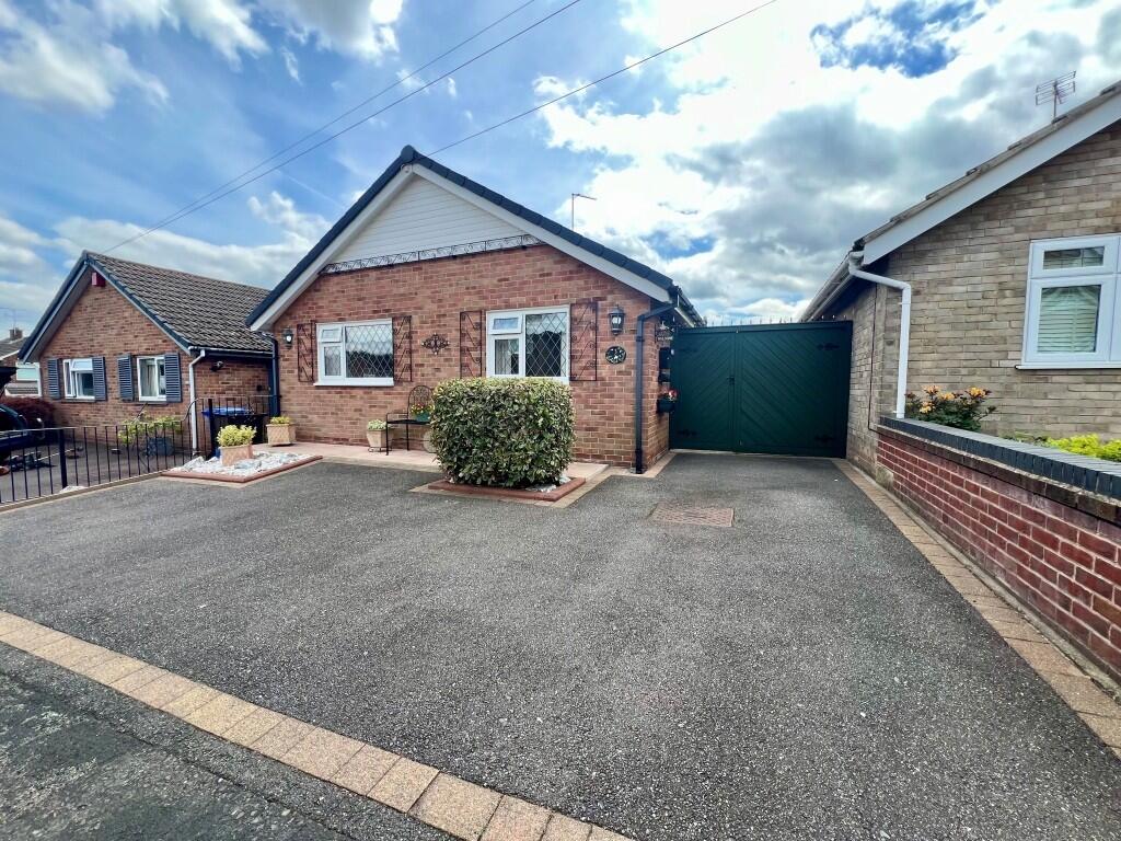 Main image of property: Kedleston Close, Allestree, Derby, Derby City