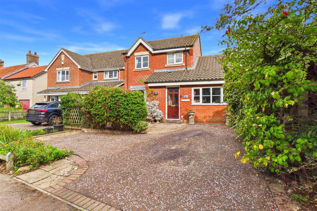 Main image of property: Louies Lane, Roydon, Diss