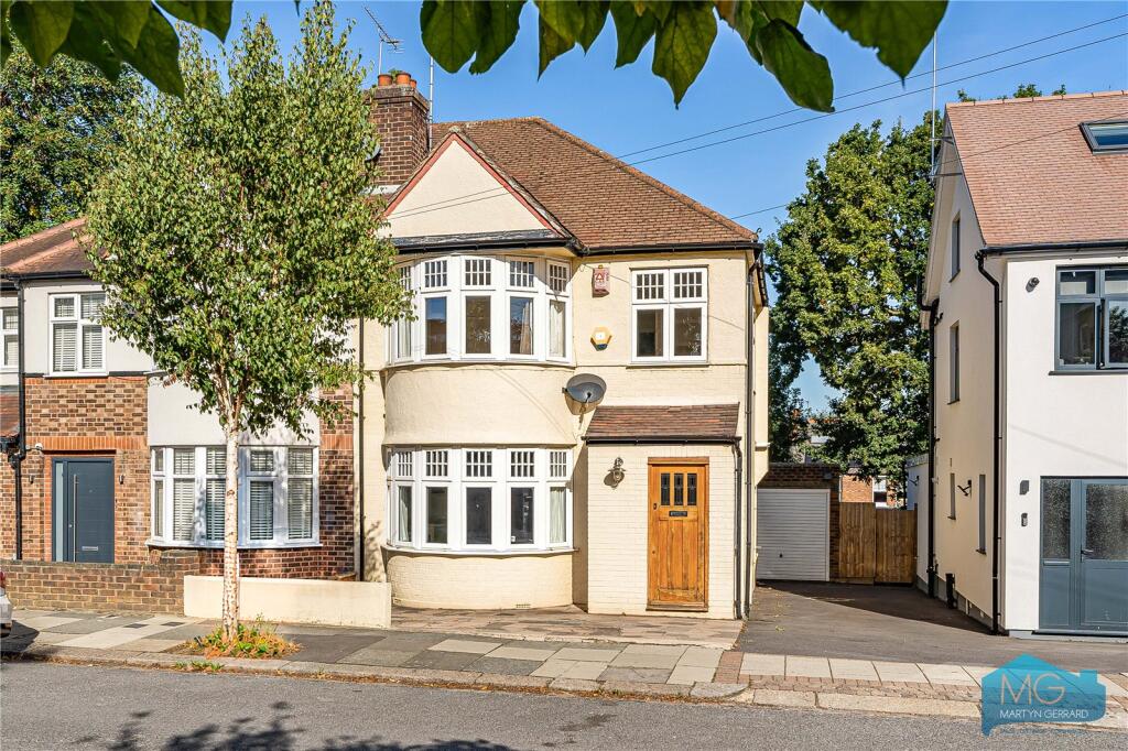 Main image of property: Goldsmith Road, London, N11