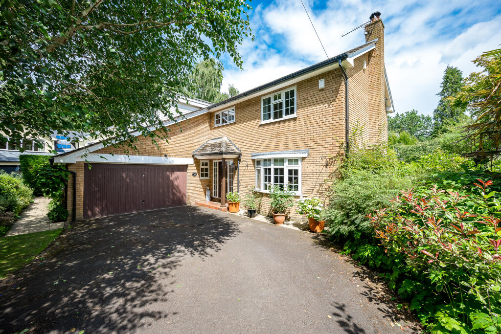 Main image of property: Holly Tree House, Parkfield Road (Off Legh Road), Knutsford
