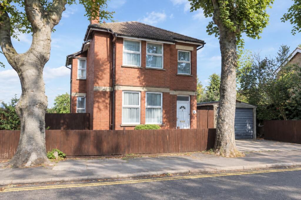 Main image of property: Limbury Road, Luton, Bedfordshire, LU3 2PH