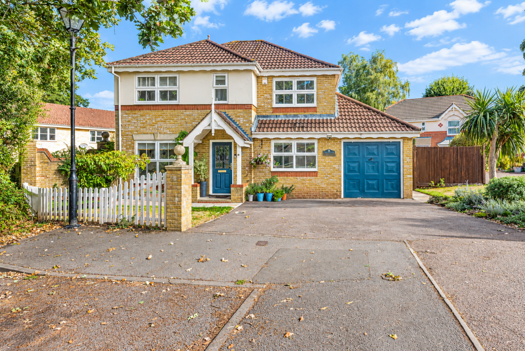 Main image of property: LANGDALE DRIVE, ASCOT, BERKSHIRE, SL5 8TQ
