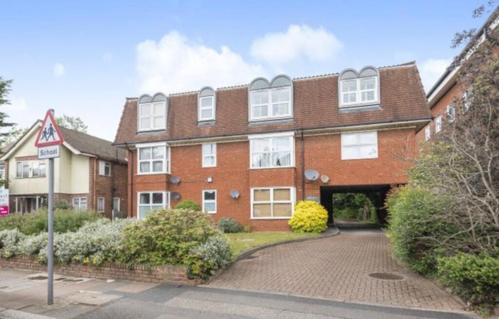 Main image of property: Oakleigh Road North, London