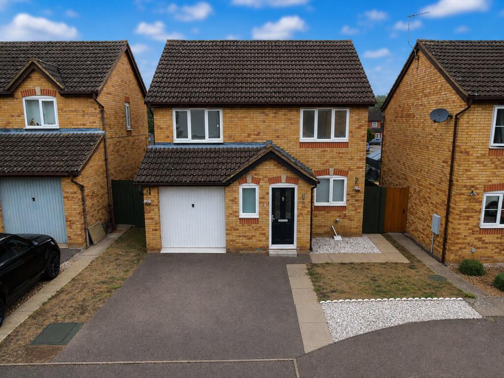 Main image of property: Nicholls Close, Barton-le-Clay, Bedfordshire, MK45