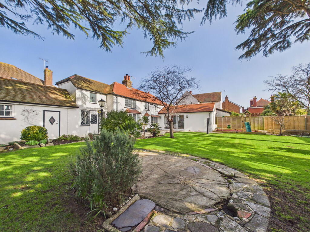 Main image of property: Ashacre Lane, Worthing BN13 2DE
