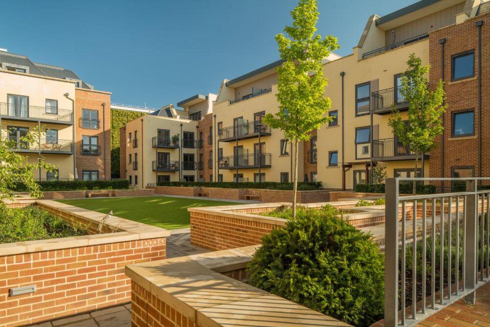 Main image of property: East Street, Farnham, Surrey GU9 7UA