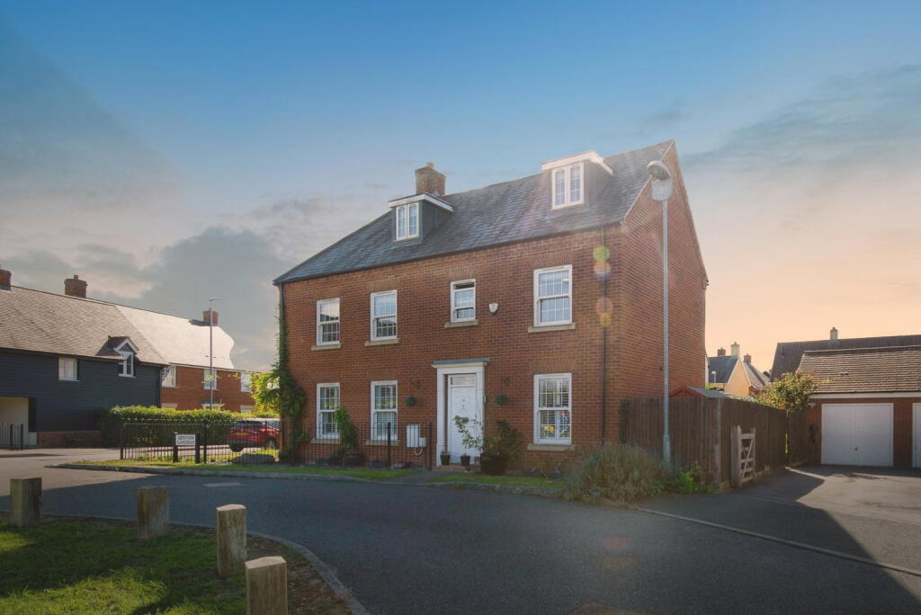 Main image of property: Gentian Gardens, Stotfold, SG5 4JW