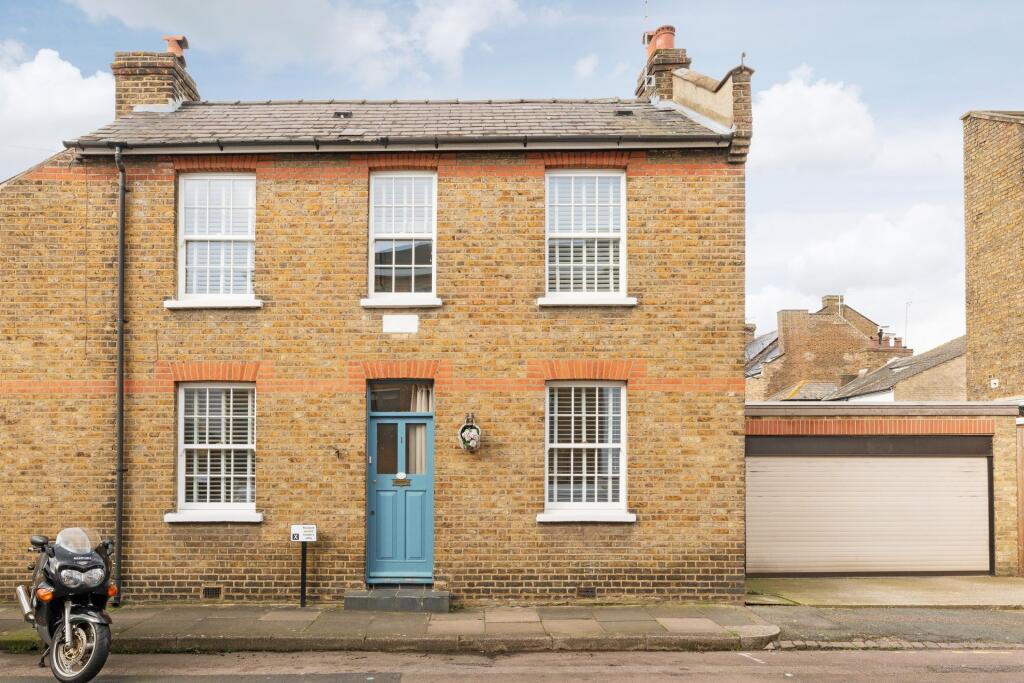 Main image of property: School Road, Hampton Wick, KT1
