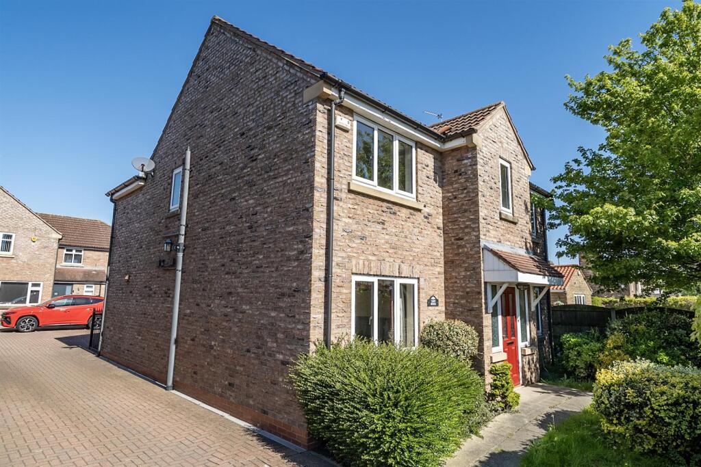 Main image of property: Doncaster Road, Brayton, Selby